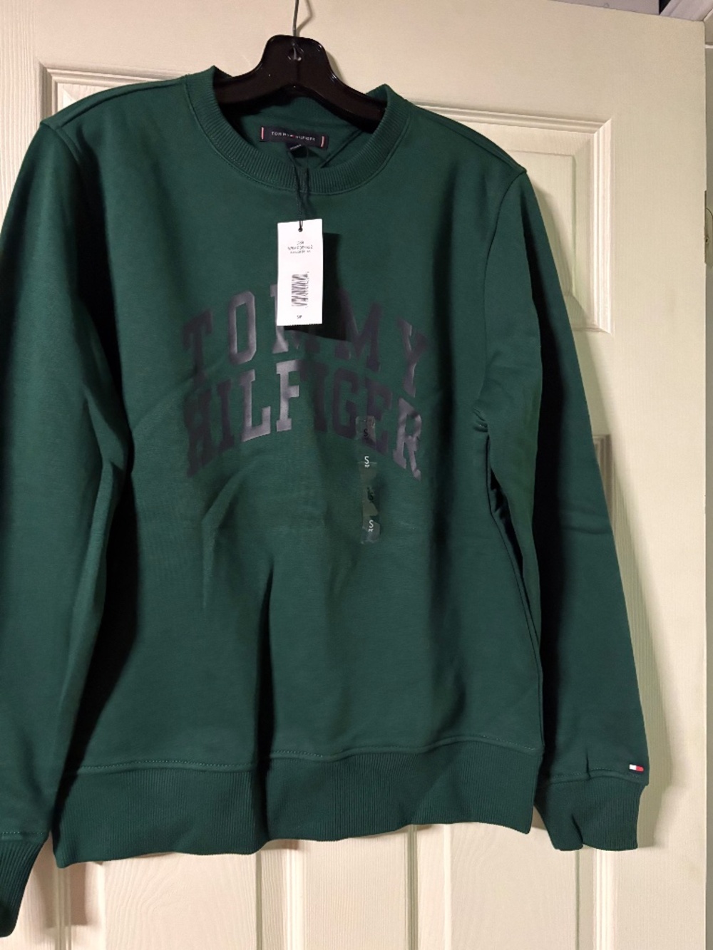 NWT Tommy Hilfiger sweater